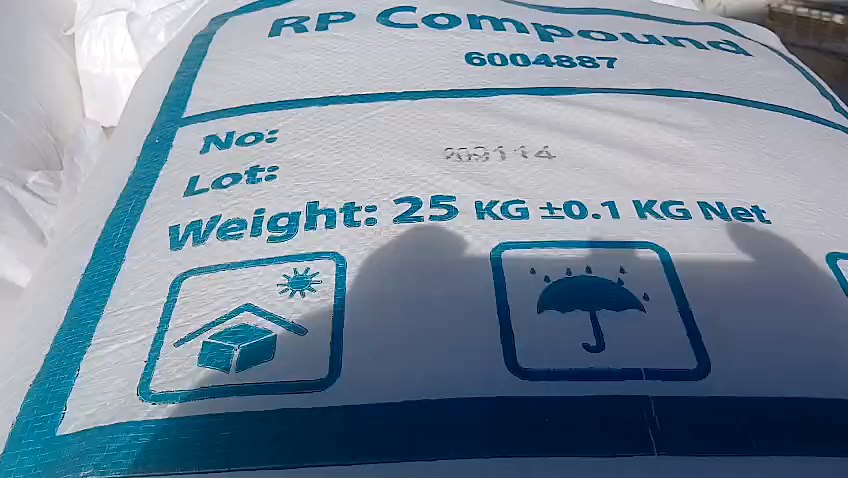 RP Compound 25 kg bag label with lot number